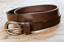 Load image into Gallery viewer, Ottway The Label - Chestnut Pouch Handcrafted Leather Belt
