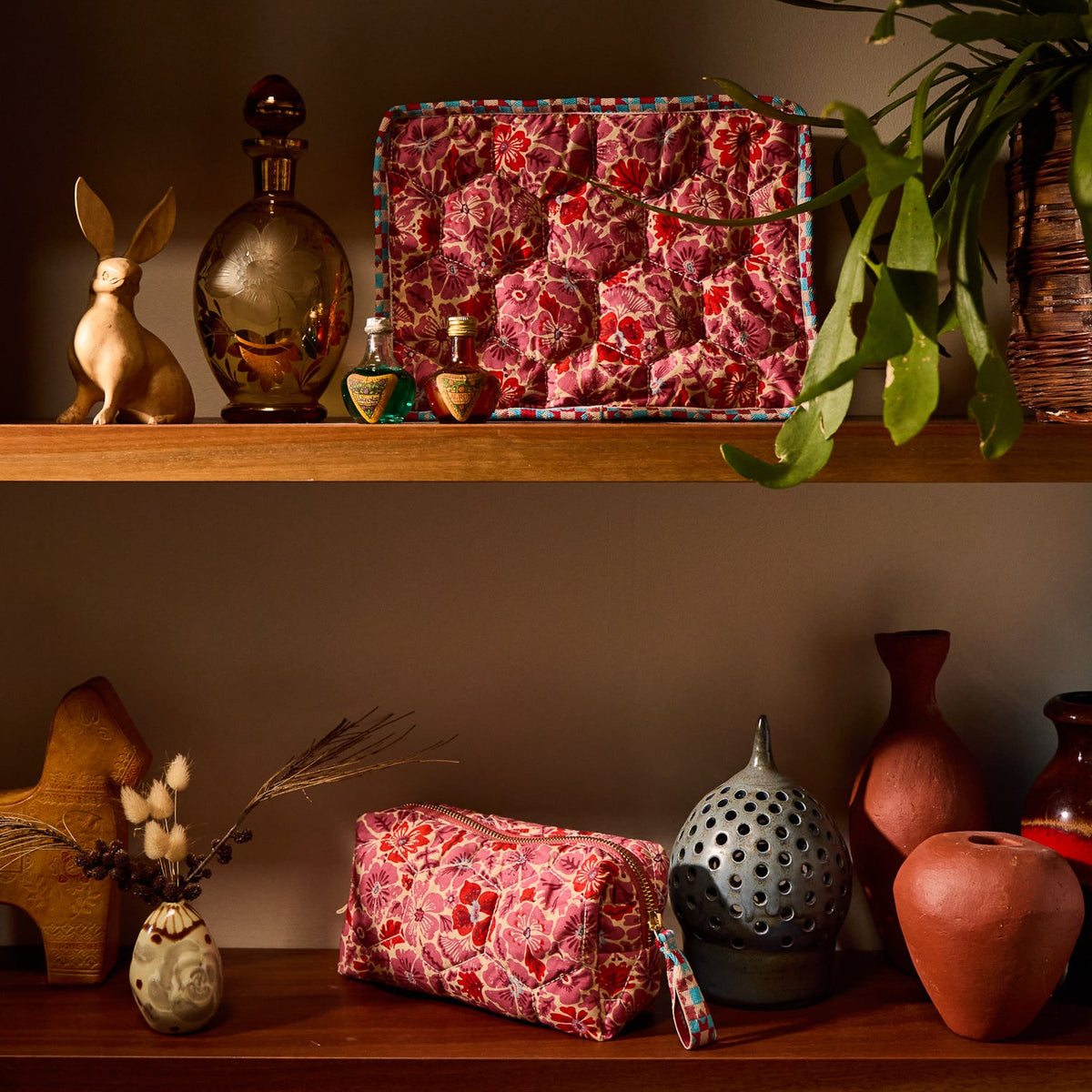 Sage X Clare - Magnolia Vanity Bag - Poppy