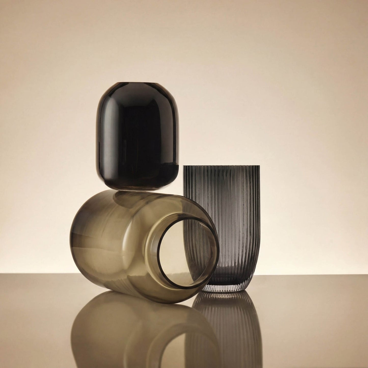 Rogue - Thalia Vase - Dark Grey