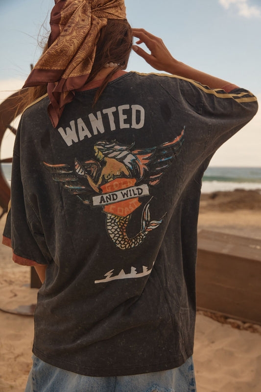 Sabbi - The Very Oversized Flying Mermaid Tee - Black