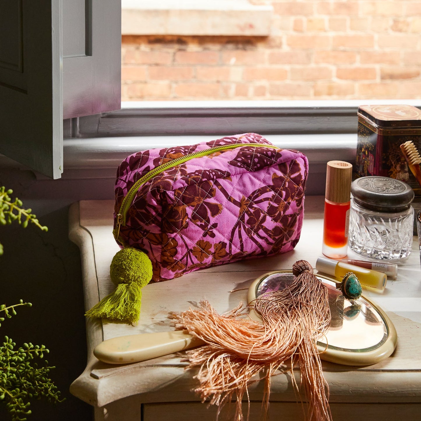 Sage X Clare - Jeanette Beauty Bag