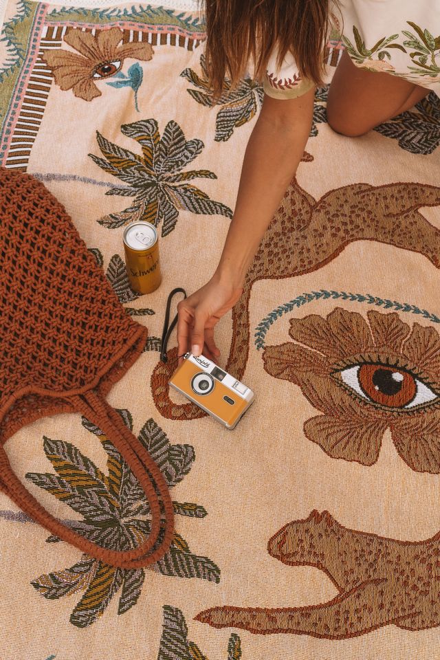 Wandering Folk - Eye of the Jungle Throw - Dune