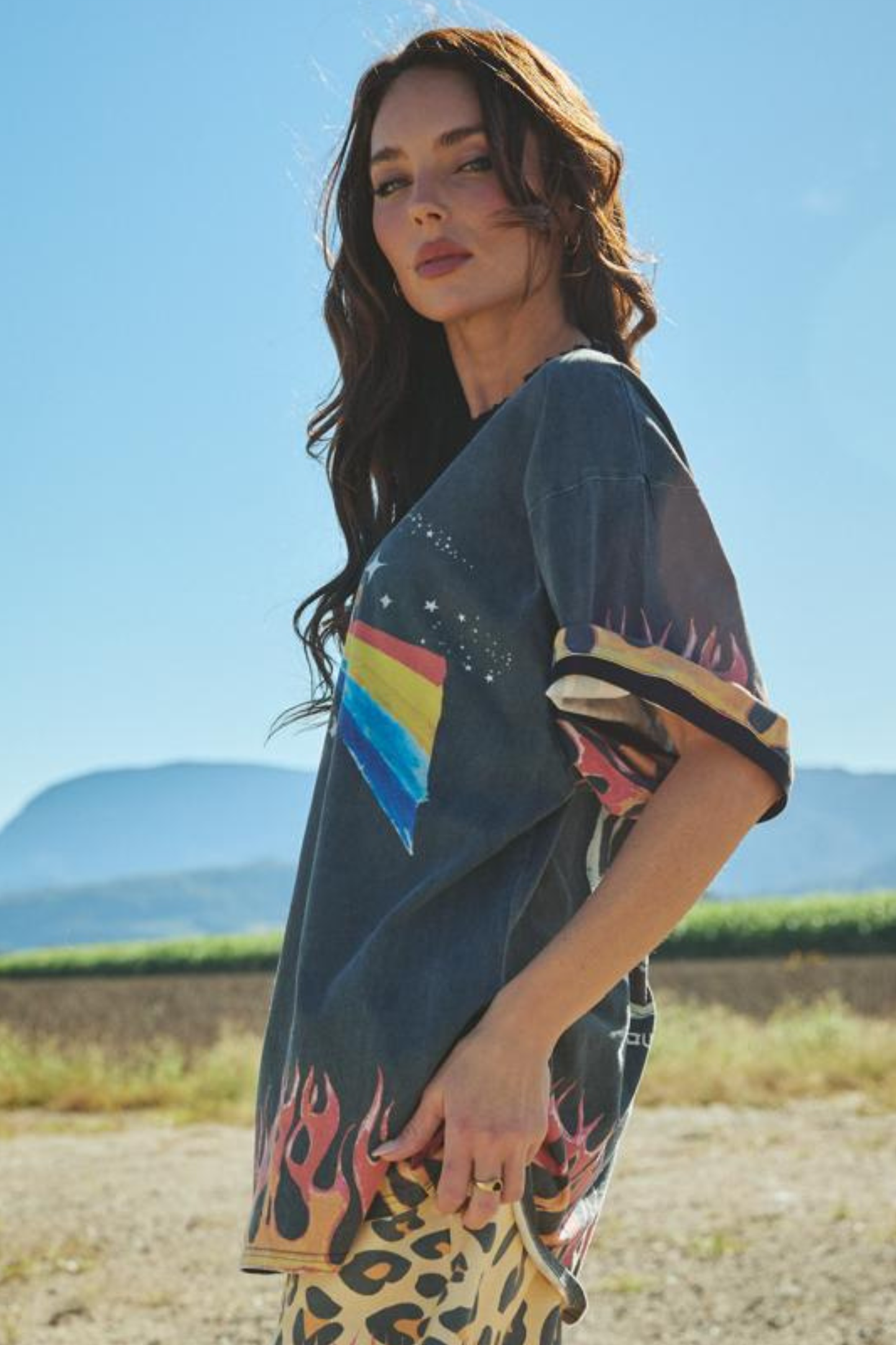 Sabbi - The Very Oversized Flaming Prism Tee - Black