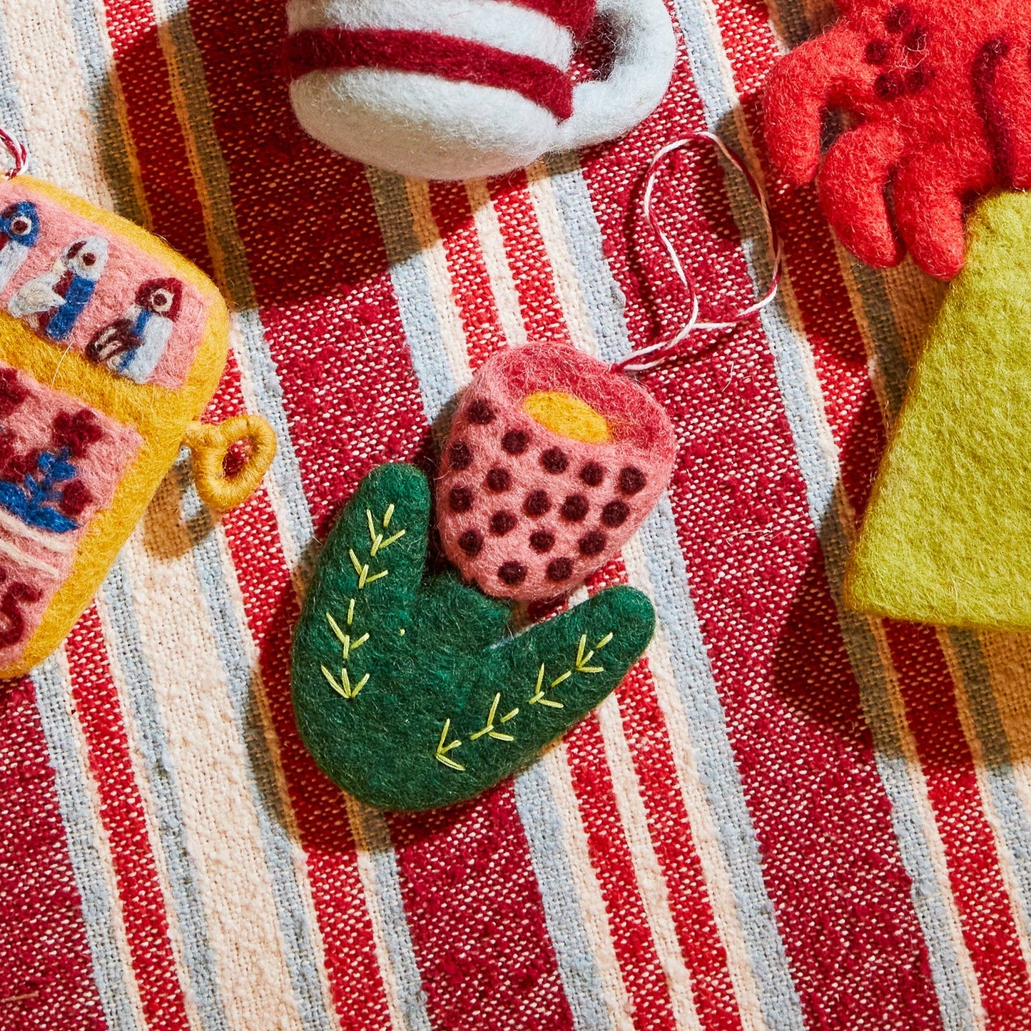 Sage X Clare - Leone Felt Tree Topper