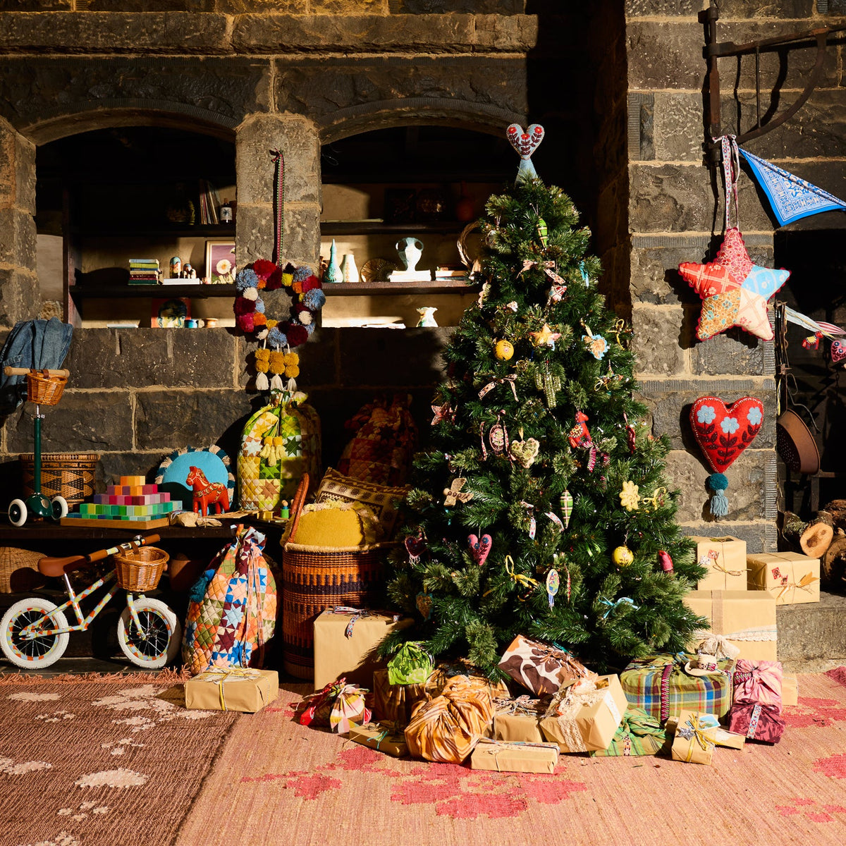 Sage X Clare - Delilah Felt Heart Tree Topper