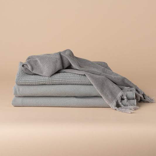 Saarde Vintage Wash Towel Range - Pale Grey