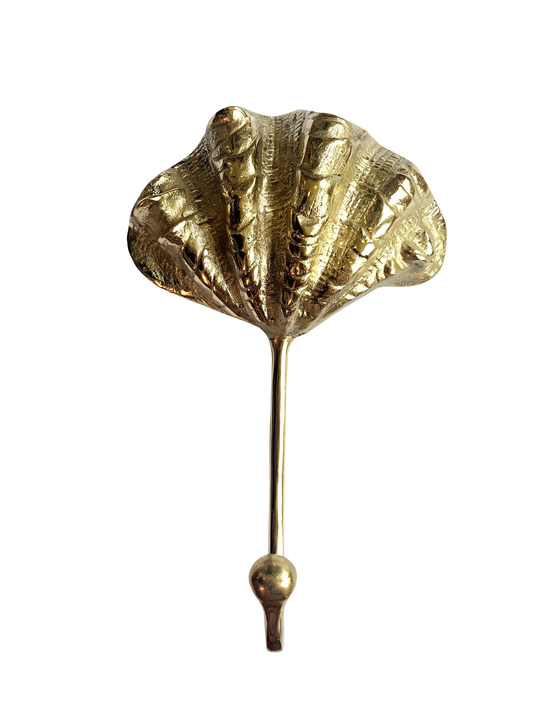 Pineapple Traders - Brass Clam Shell Hook